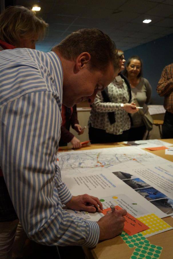  Lars Christoph (CDU) bringt Ideen zu Papier. 