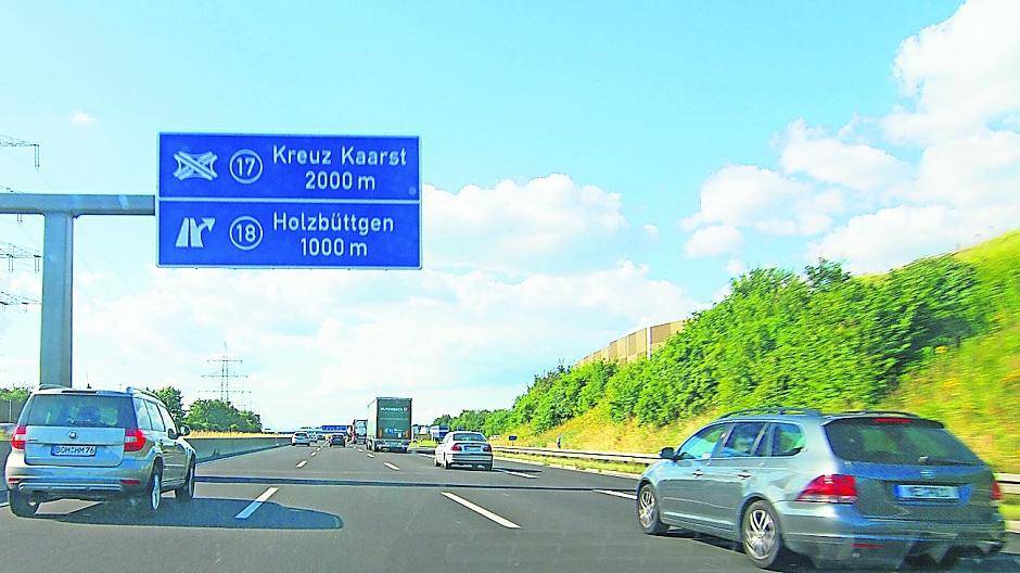  IHK-Hauptgeschäftsführer Jürgen Steinmetz nutzt jeden Tag die Autobahnen rund um Neuss. Er kommt von hier. Jetzt in den Ferien entspannt sich kurzfristig die Lage. 