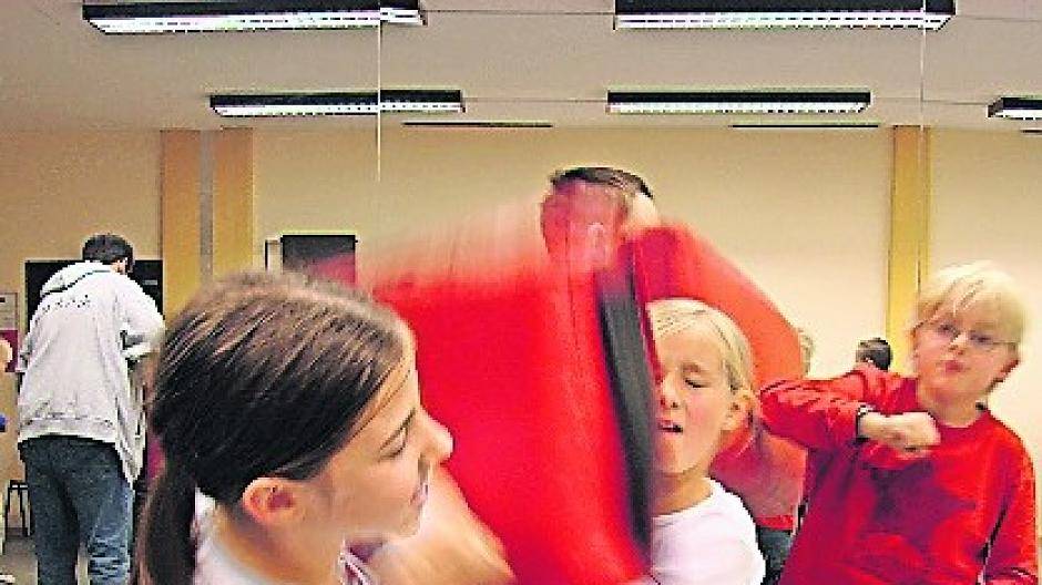 Von Bogenschießen bis Filzen und Schach: VHS lädt zum Mitmachen ein