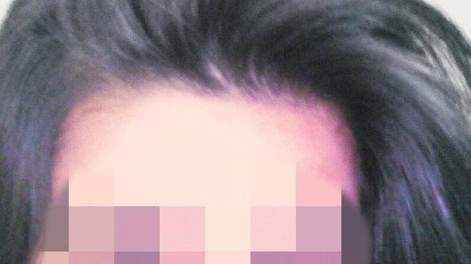  Schwester Shereen sowie Frau und zweijährige Tochter (unten) sind noch immer nicht sicher. Aus Angst sollen ihre Gesichter nicht gezeigt werden. 