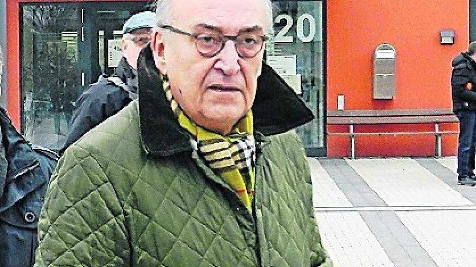  Graffitis und zerstörte Fahrräder erzürnten Bürgermeister Herbert Napp am Donnerstag. 