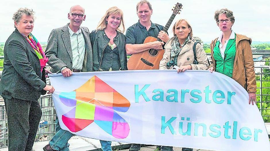  Sie sind beim Kunstsommer dabei (von links): Gerlind Engelskirchen (Künstlersprecherin), Uwe Rössler, Eva Lange, Ralph Hernnkind (Gruppe 3forTune) Ursula Ringes-Schages (Künstlersprecherin) und Maria Höveler (Künstlerin). 