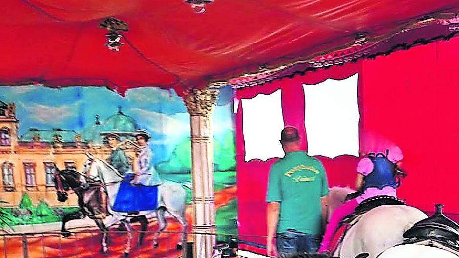  Pferdekarusselle sind nicht nur in Neuss umstritten. In Städten wie Coburg ist dieses Angebot vom Kirmesplatz verbannt worden. 