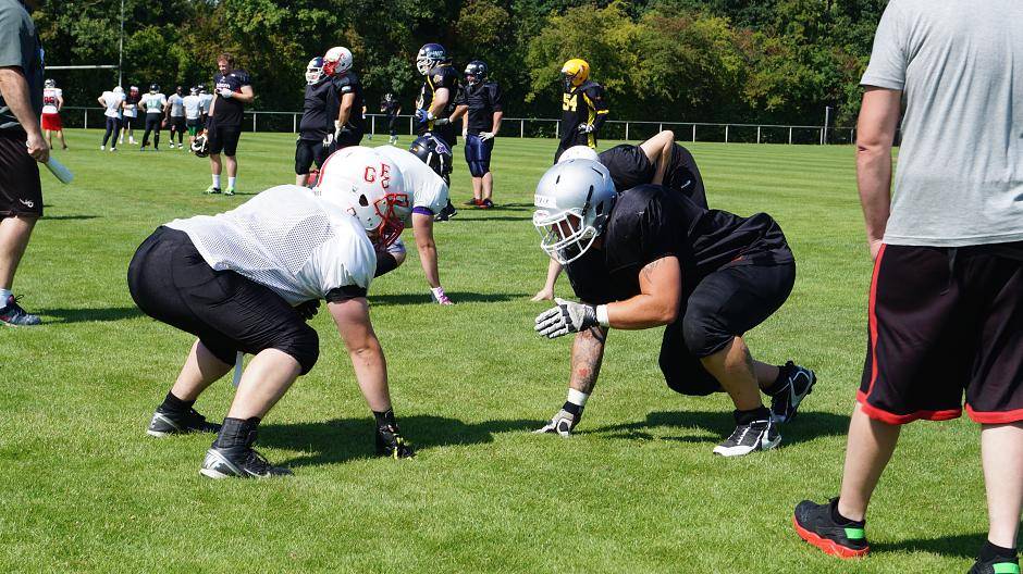 Hier lernen Hobbyfootballer von den Profis