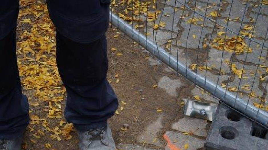 An der Baustelle wurde eigens ein neuer Brunnen gebohrt, damit die Bauarbeiter den...