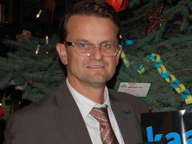 Dieter Güsgen, Kaarster Wirtschaftsförderer, der am 14. November Geburtstag hatte:...