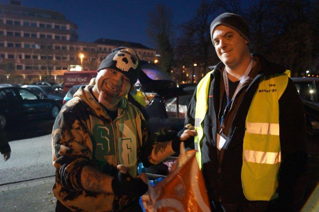 Schicksalsschlag obdachlos: Neusser helfen mit Suppe durch kalte Nächte