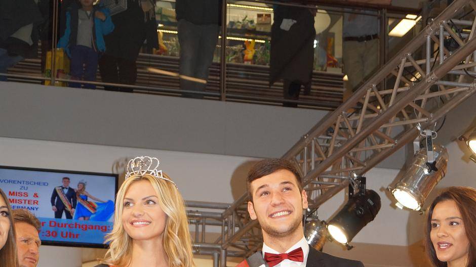 Mandy Wieck und Ersin Davarci alias Miss und Mister Neuss 2015 dürfen sich jetzt auf...
