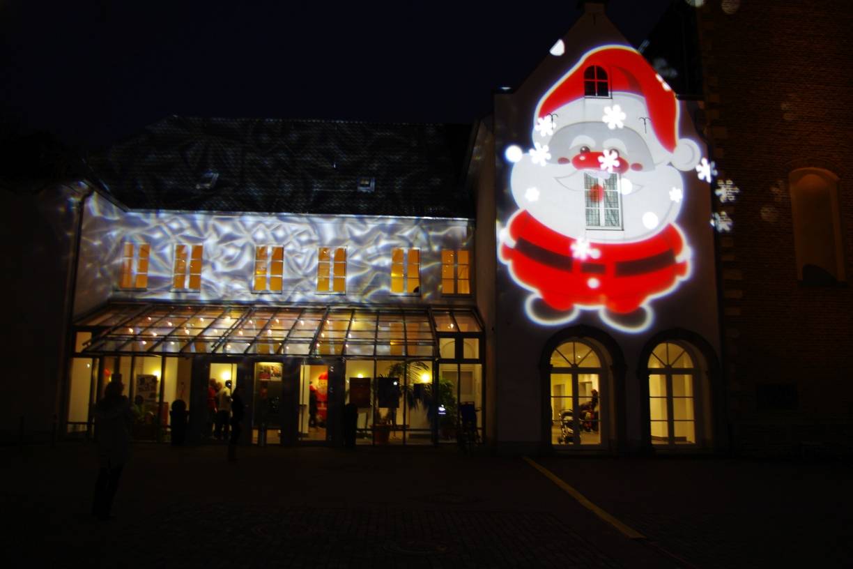 Nikolausmarkt nur für Kinder heute im Zeughaus