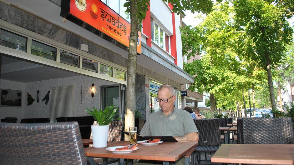 FrühstückWie es in den meisten Schützenzügen üblich ist, frühstückt man gemeinsam...