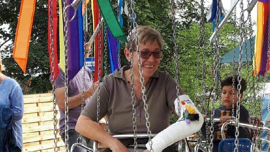 Dieses Foto wurde von Elisabeth Wrage eingesendet.Trotz eines gebrochenen Ellenbogens...