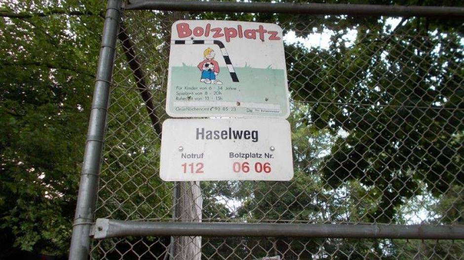 Doris Bebber hat für den Zustand des Spielplatzes und des Bolzplatzes am Haselweg keine...