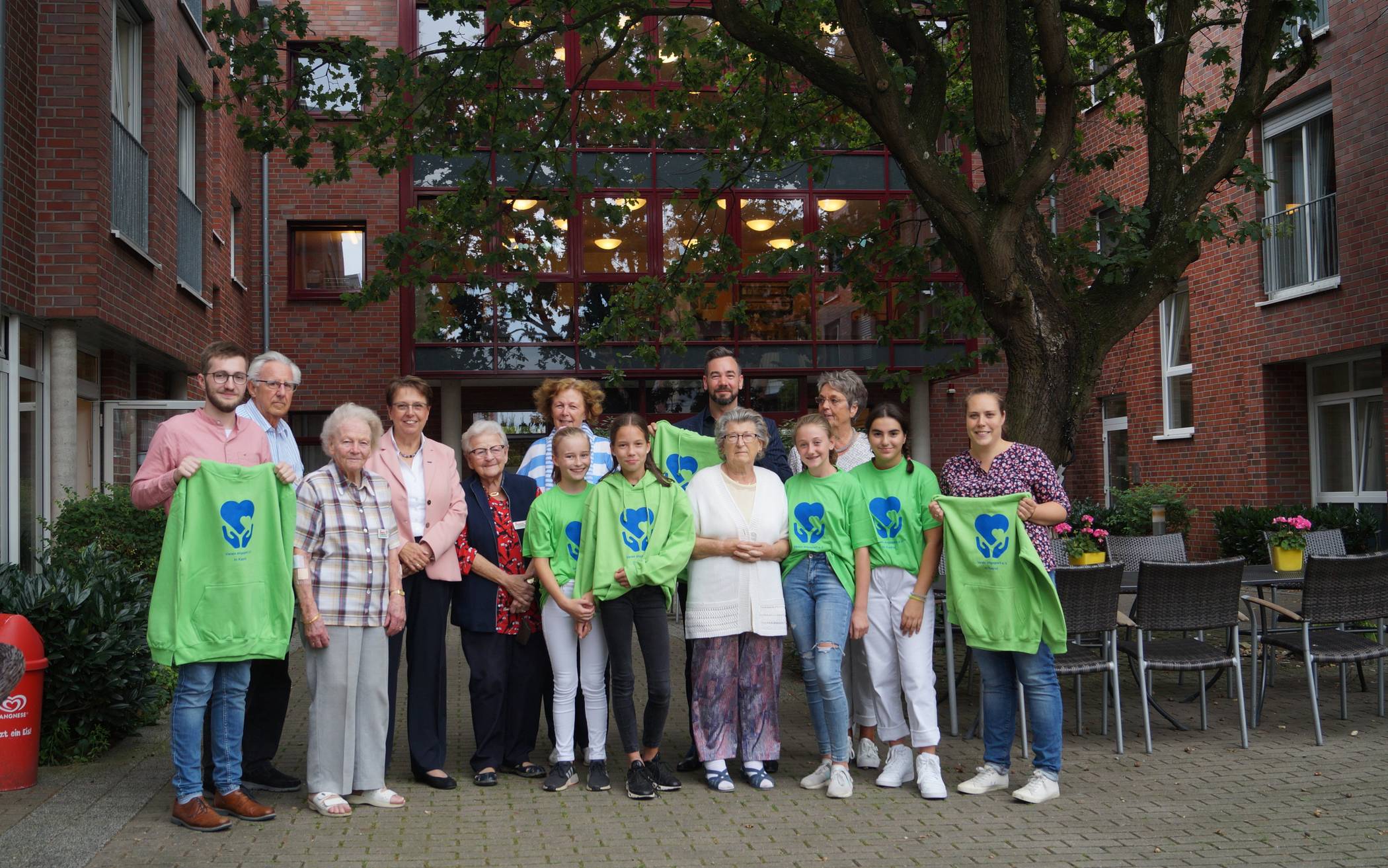  Grund zur Freude im Johanniter-Stift: Eine Aktion des „Vereins engagiert“ kommt jetzt auch in Kaarst an. Hier können Jung und Alt voneinander profitieren. 