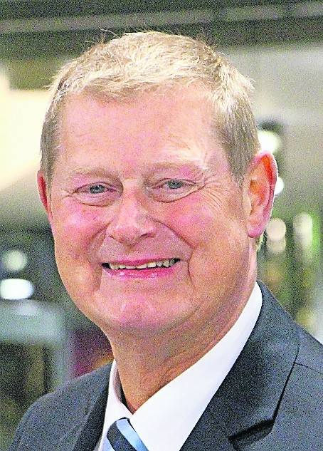  Auch Volker Schöneberg gibt den Staffelstab weiter.  