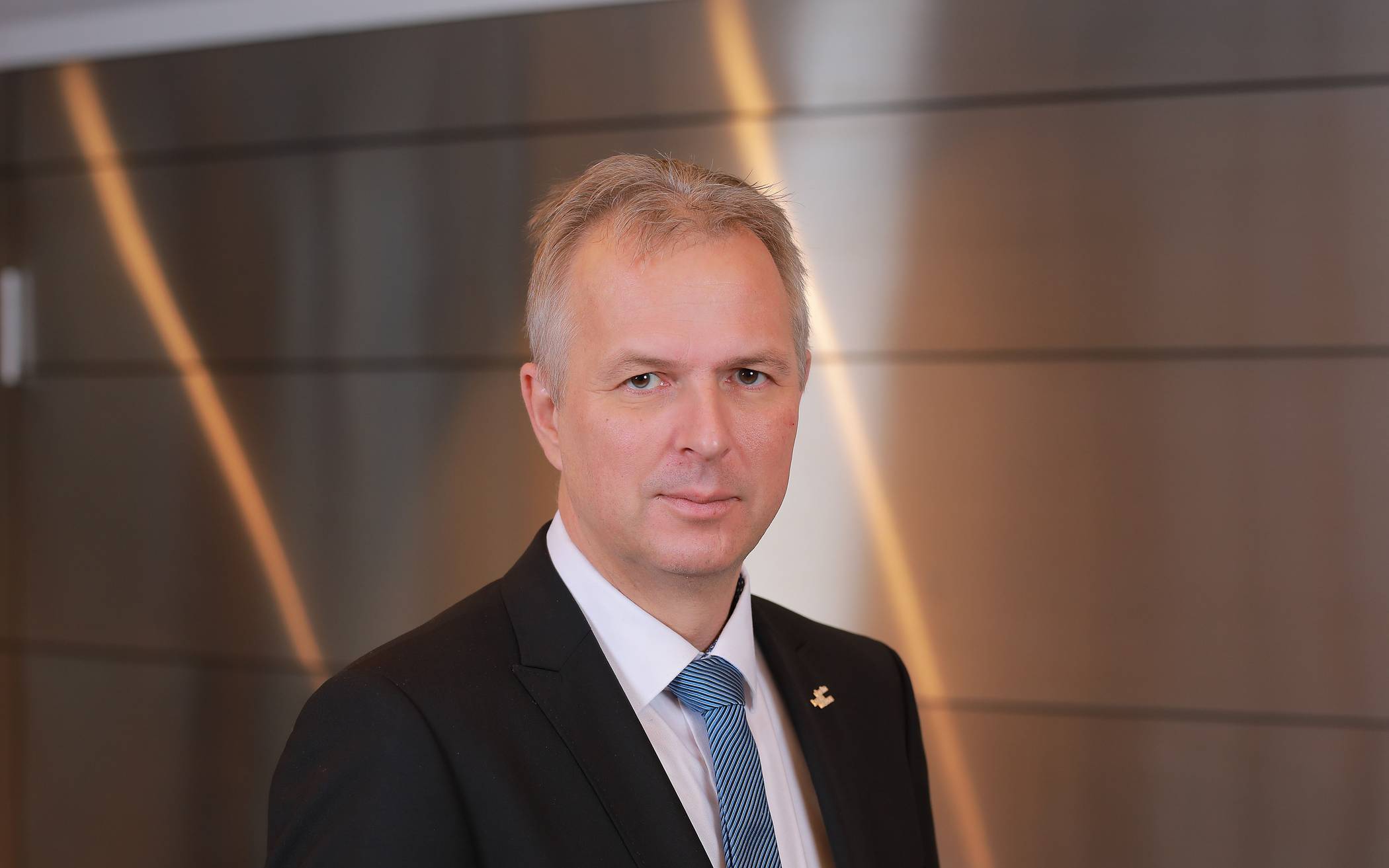 Kreisdirektor Dirk Brügge bietet ambulanten Pflegediensten