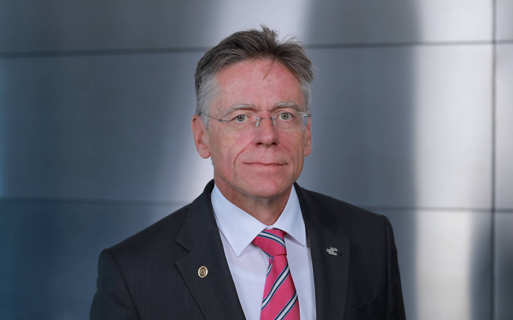  Landrat Hans-Jürgen Petrauschke: „Ziel aller Maßnahmen ist, den bestmöglichen Schutz der Bevölkerung zu gewährleisten.“ 