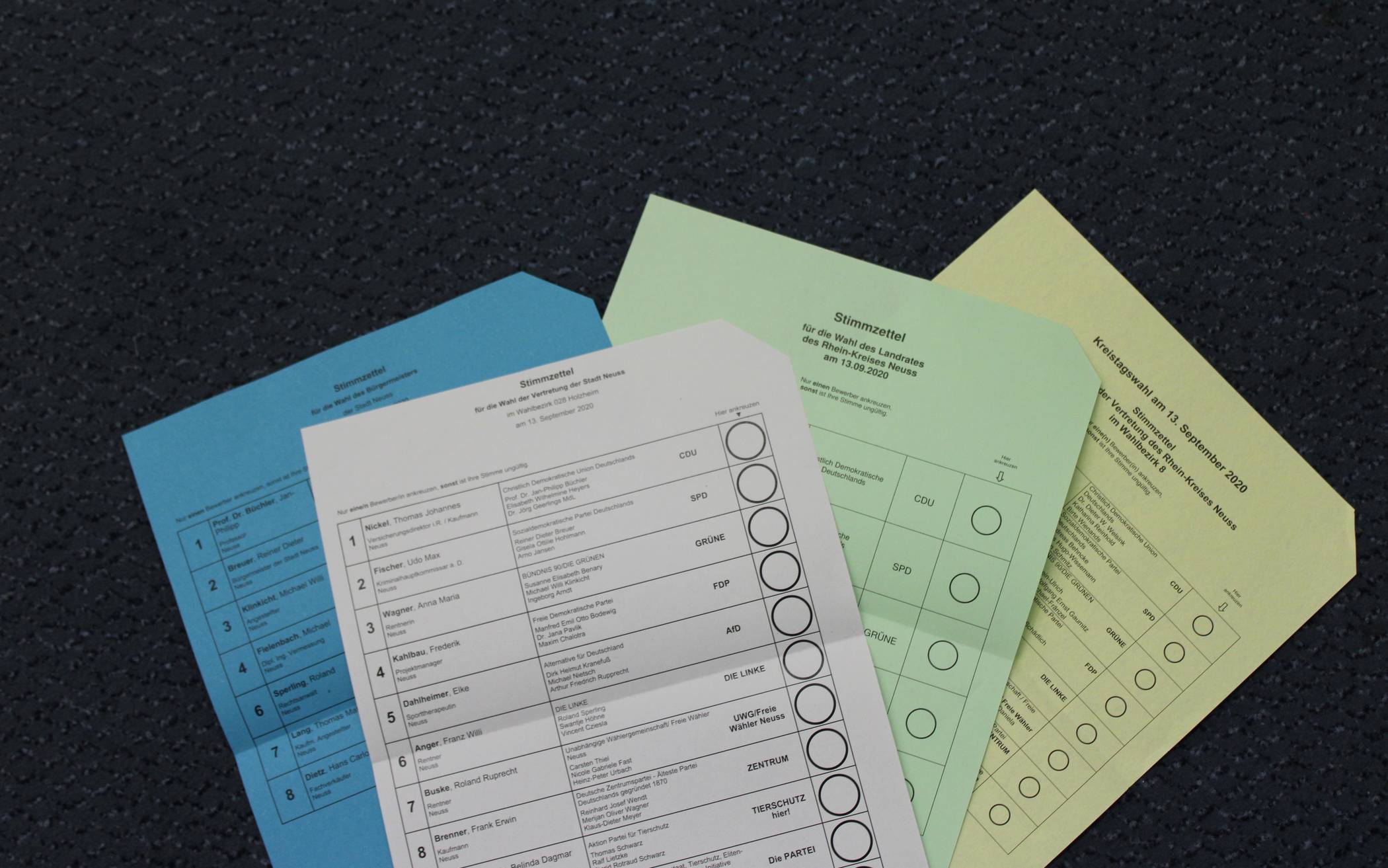  53,6 Prozent der rund 365.000 Wahlberechtigten im Rhein-Kreis Neuss haben von ihrem Stimmrecht Gebrauch gemacht. 