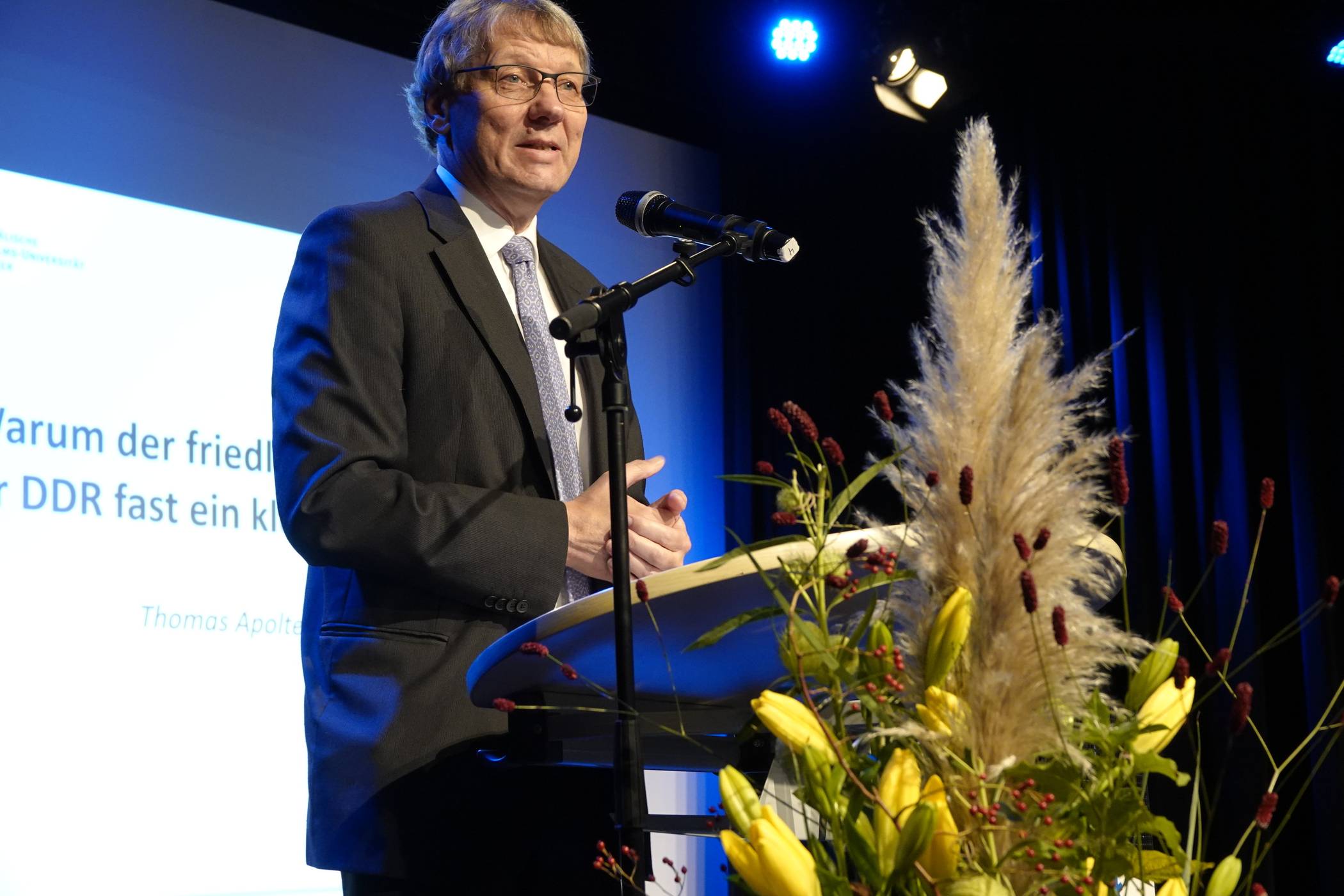  Professor Dr. Thomas Apolte von der Universität Münster arbeitete in seinem Vortrag heraus, warum die Deutsche Wiedervereinigung an ein Wunder grenzt. 